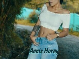 Annie_Horny