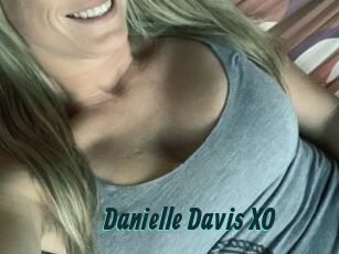 Danielle_Davis_XO