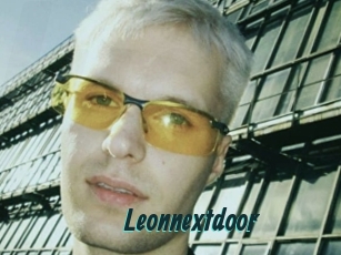 Leonnextdoor