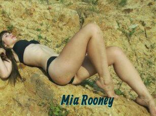 Mia_Rooney