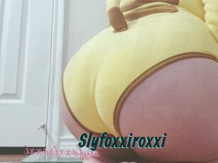 Slyfoxxiroxxi