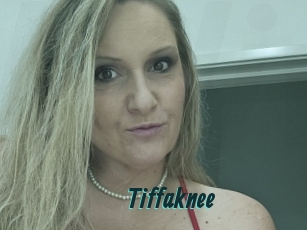 Tiffaknee