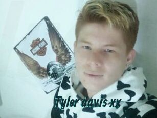 Tyler_davis_xx